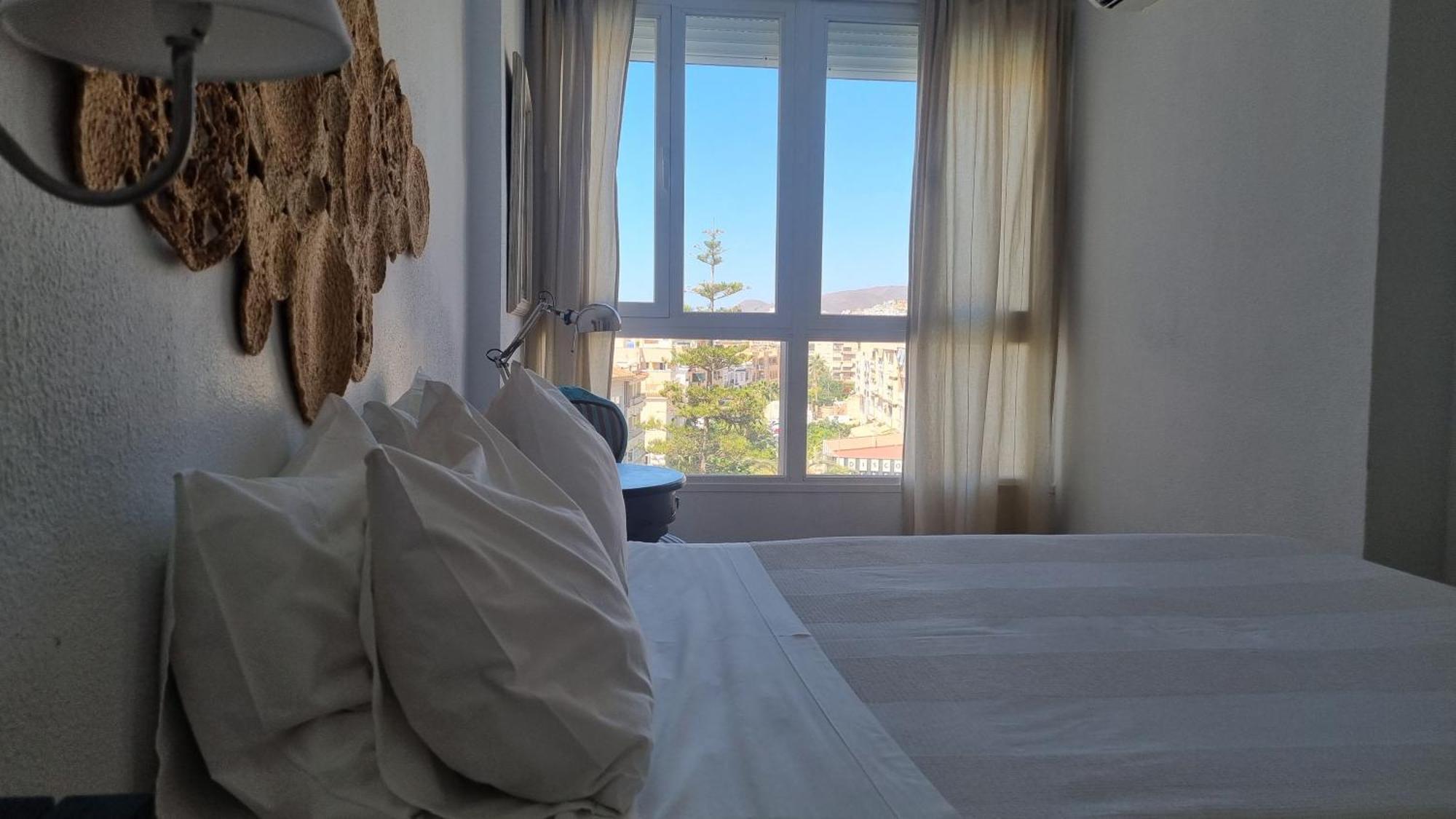 Neptuno Torrecilla Beach Nerja Eksteriør bilde