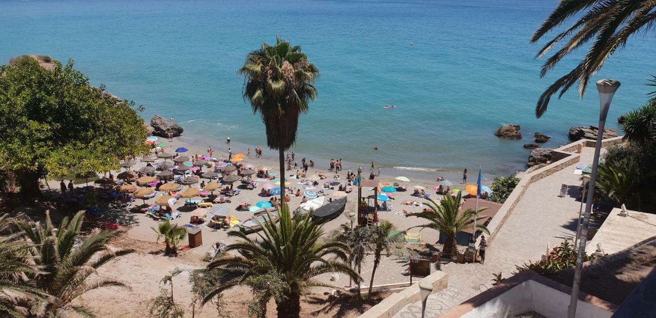 Neptuno Torrecilla Beach Nerja Eksteriør bilde